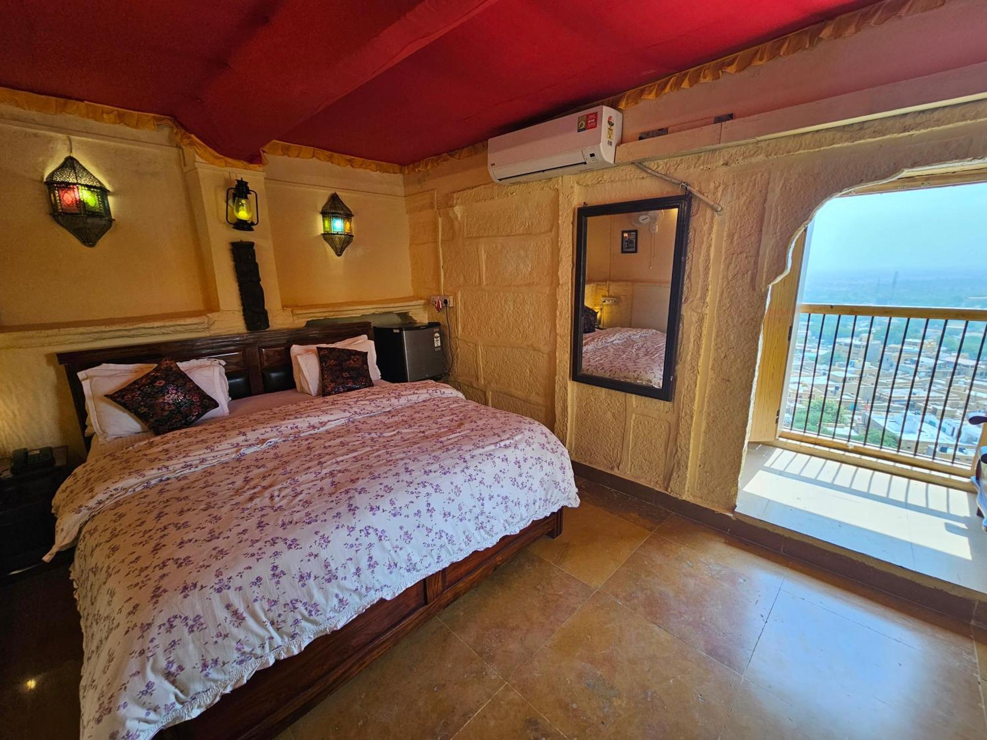 Desert Haveli Guest House Jaisalmer Phòng bức ảnh