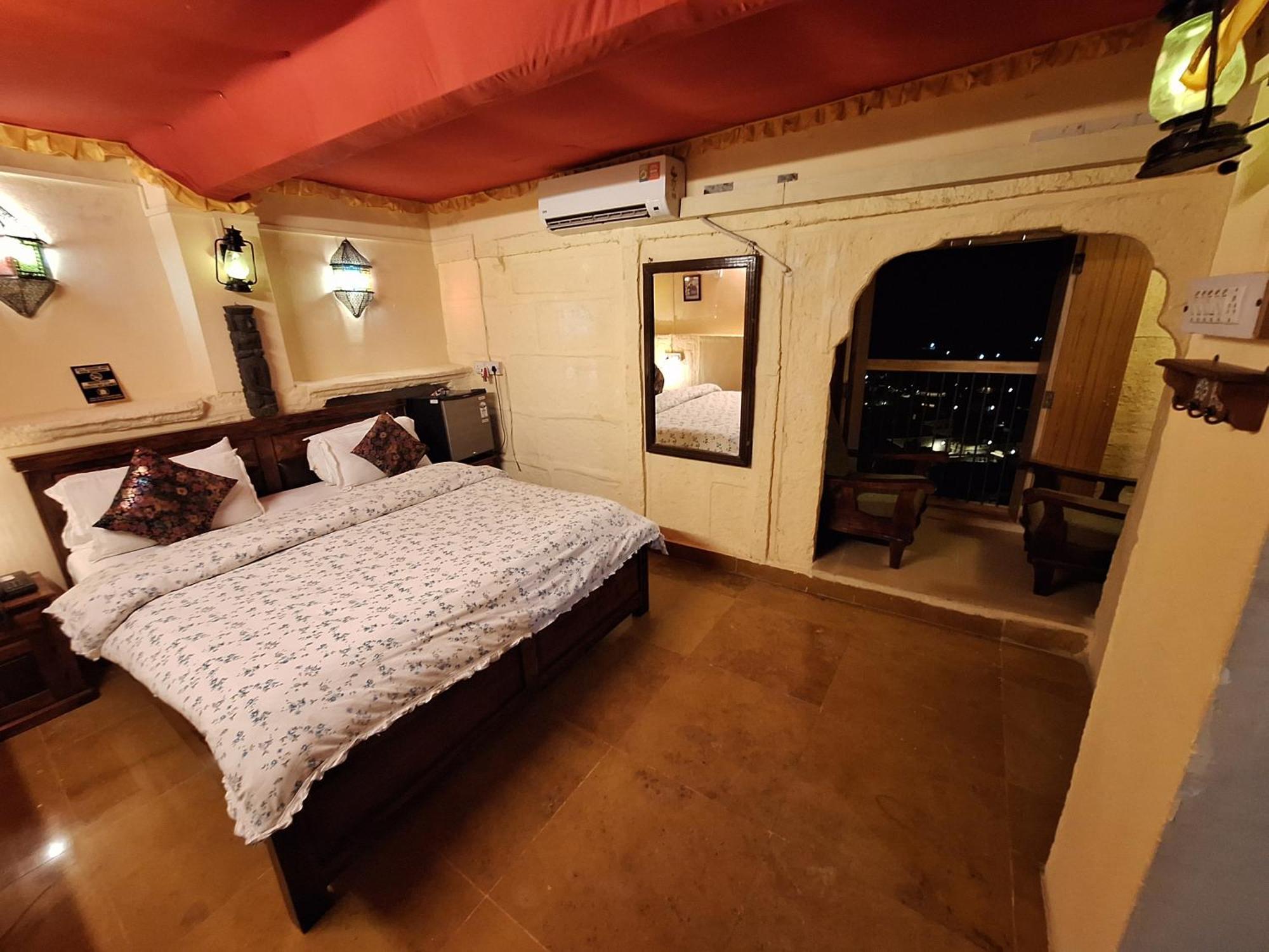 Desert Haveli Guest House Jaisalmer Ngoại thất bức ảnh