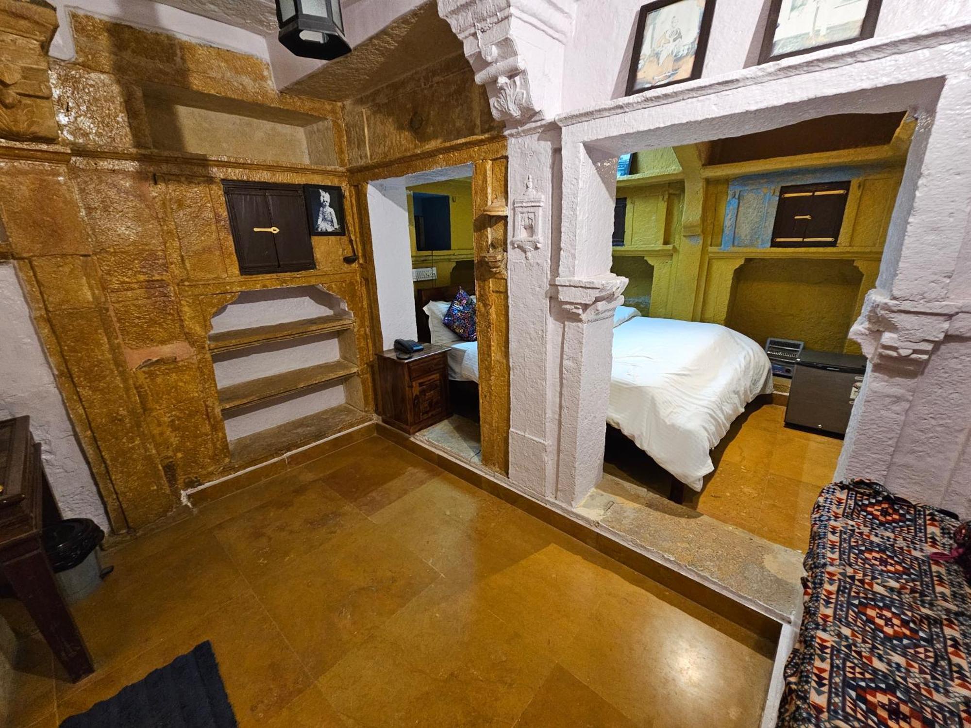 Desert Haveli Guest House Jaisalmer Phòng bức ảnh