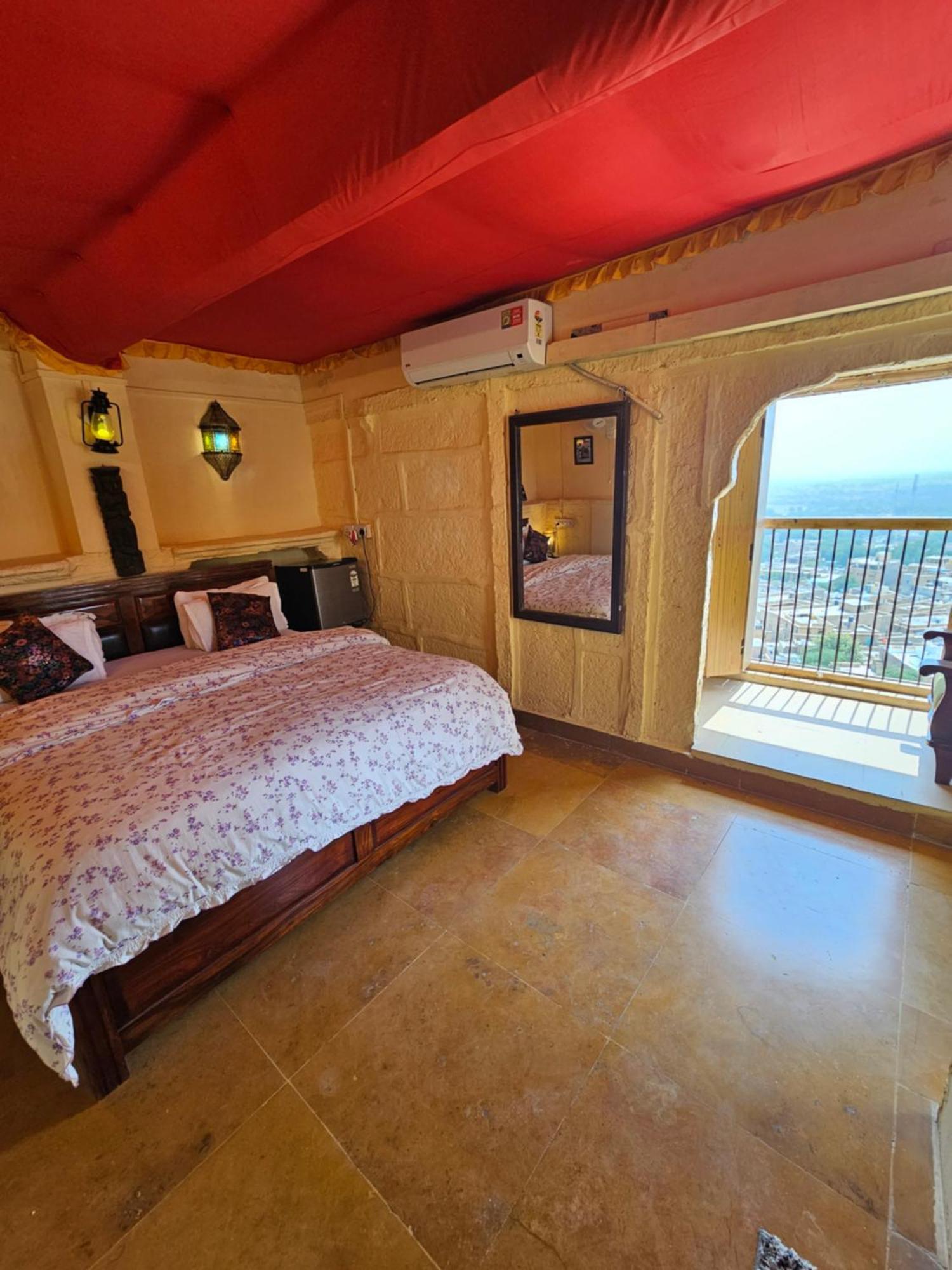 Desert Haveli Guest House Jaisalmer Phòng bức ảnh