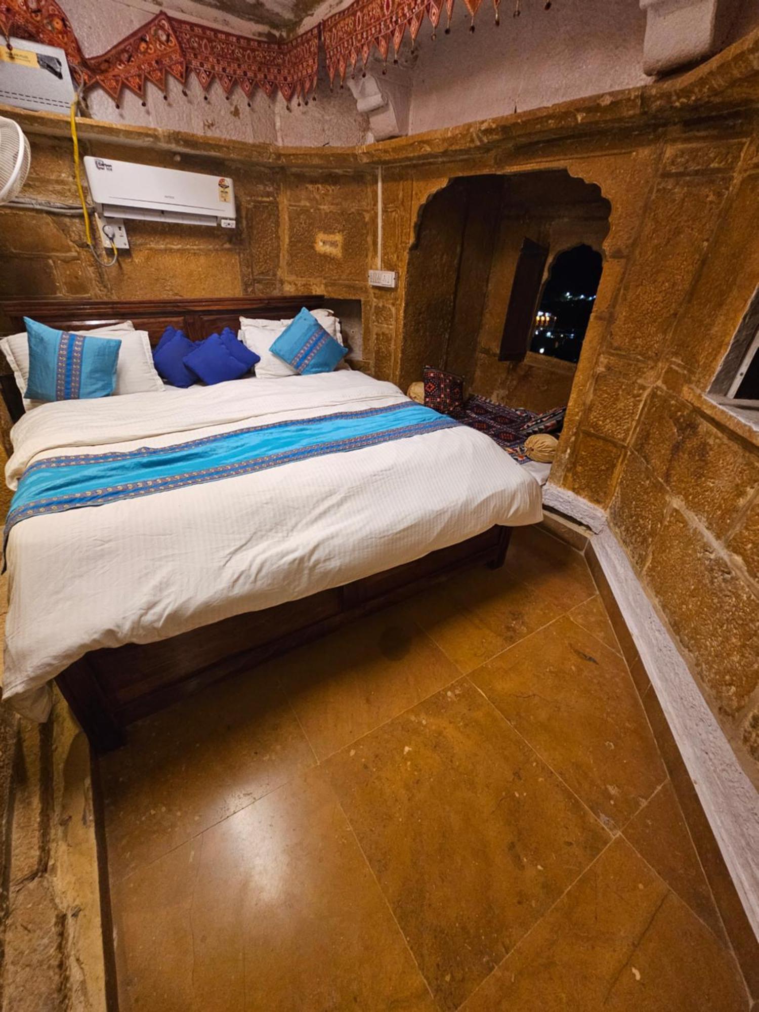 Desert Haveli Guest House Jaisalmer Phòng bức ảnh